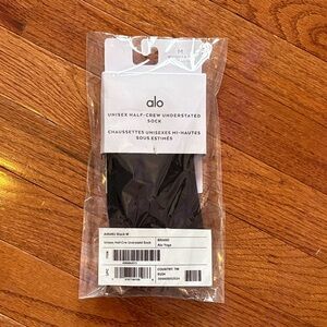 ALO Yoga Unisex Black Understated Socks